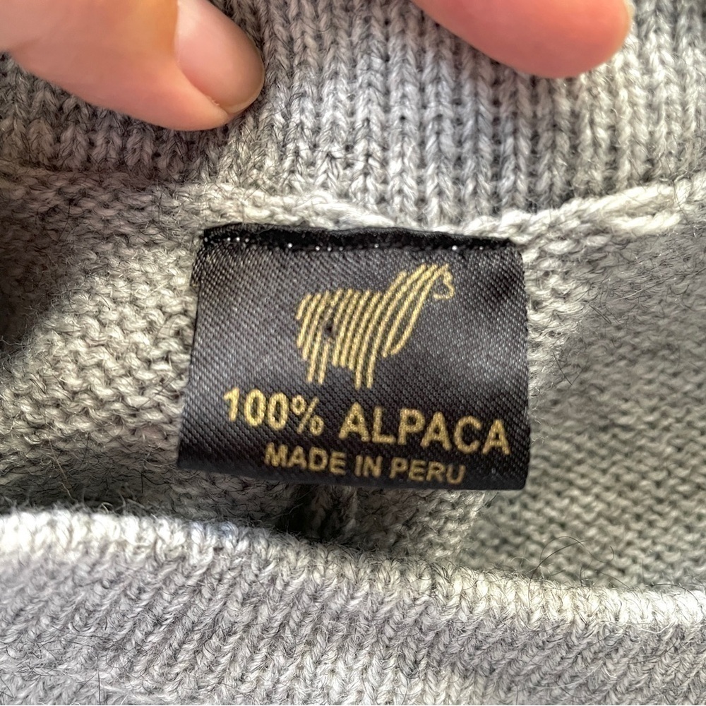 Gray Fringed Alpaca Sweater Poncho - Small, from Peru 🇵🇪 - Picture 7 of 11